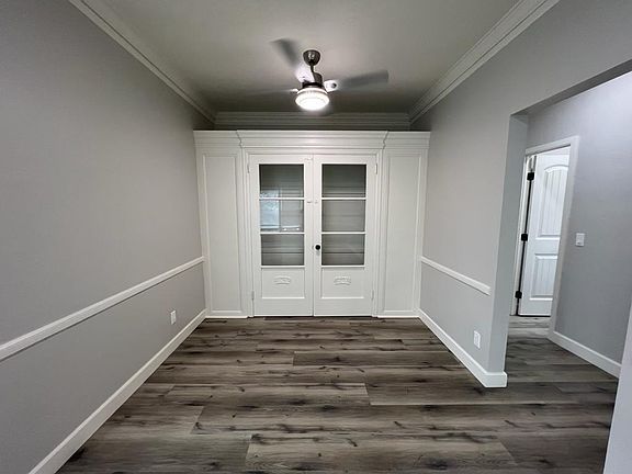 3rd image of 3624 Park Blvd #J