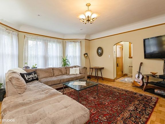 5th image of 6023 N Menard Ave