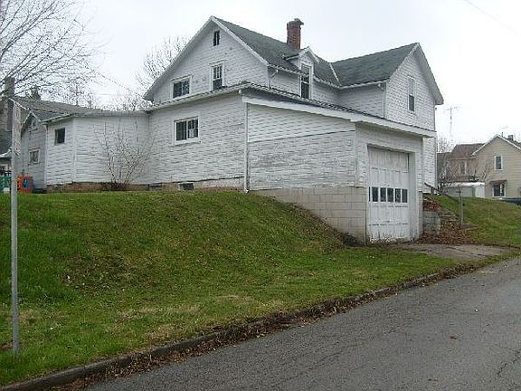 2nd image of 454 E Columbus St