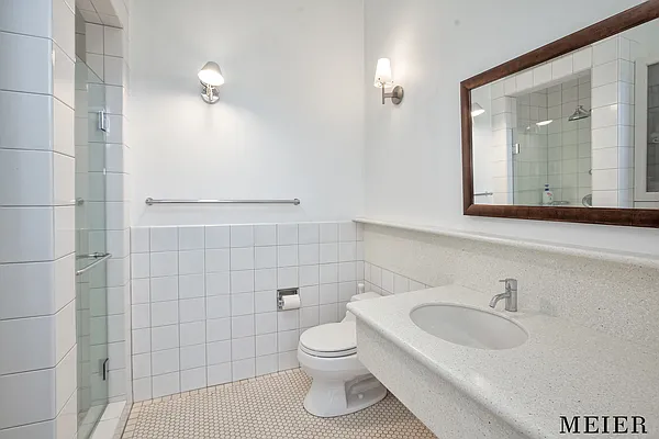 Sold by MEIER | media 5