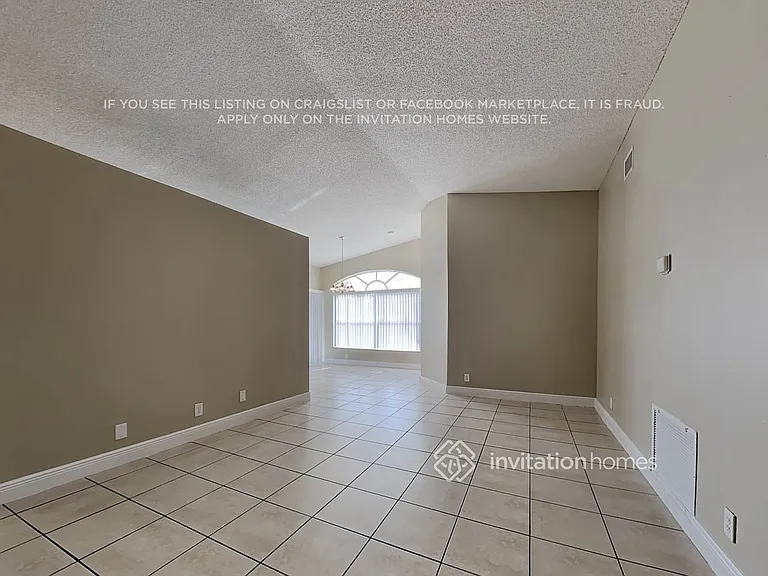 8103 SW 157th Pl — Photo 3