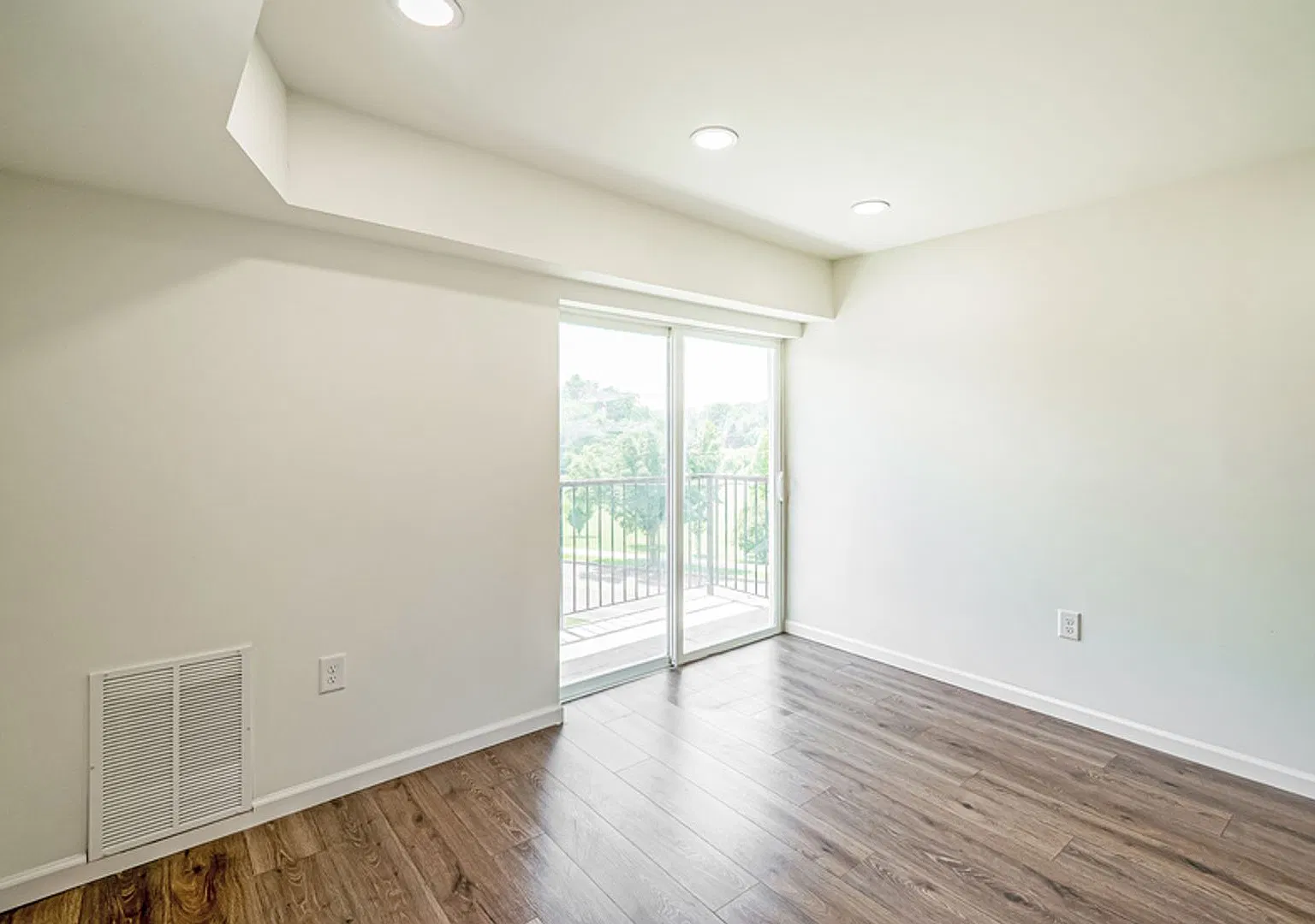 4016 Livingston Road SE — Photo 3