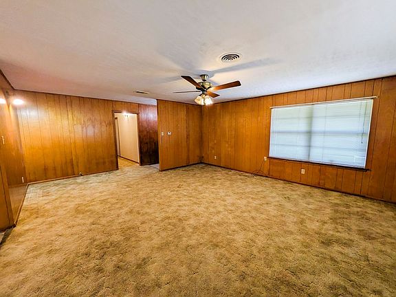 3rd image of 6222 Hazel Ave