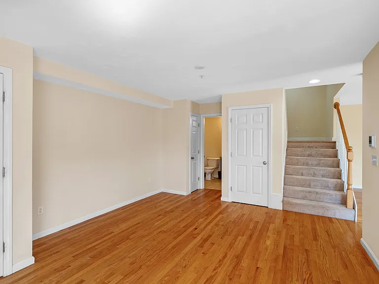 351 America Blvd #351 — Photo 12