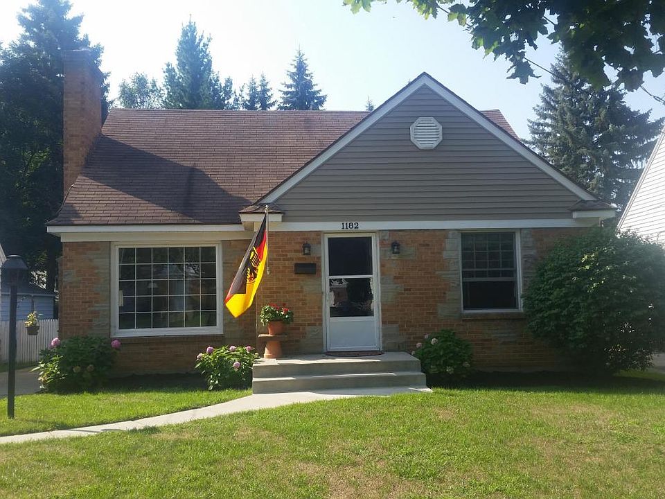 1st image of 1182 Edna St SE