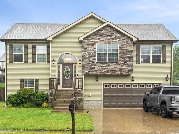 3rd image of 1371 Freedom Dr