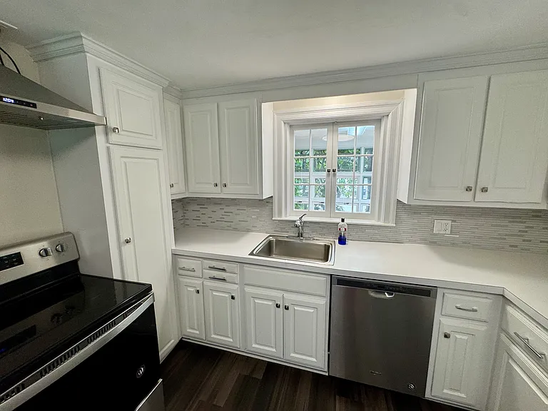 89 Stanley Rd — Photo 1