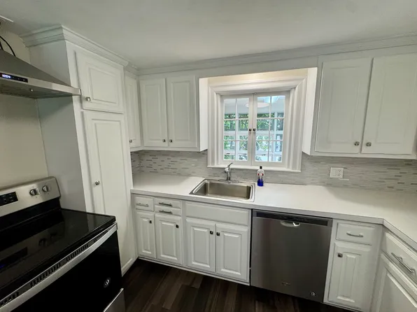 89 Stanley Rd, Newton, MA 02468