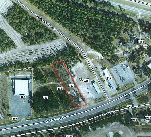 2nd image of 353 Lakes Blvd
