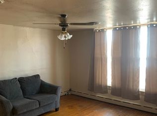 15 N Main St, Knox, IN 46534