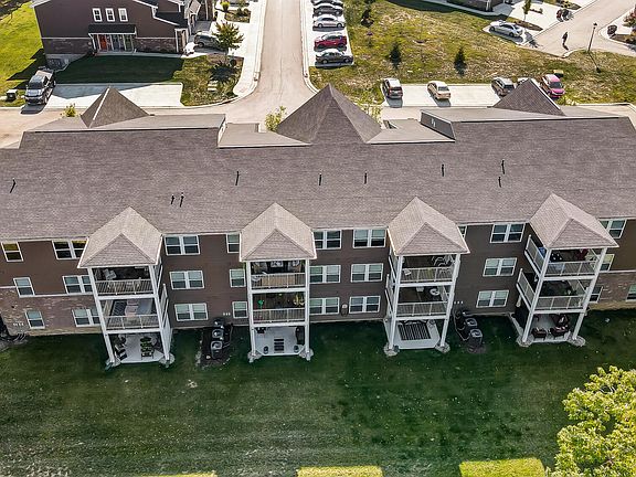 3rd image of 3827 Capella Ln #5-102