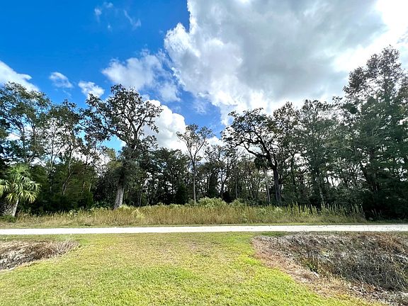 5th image of 2306 NE Bell Dr