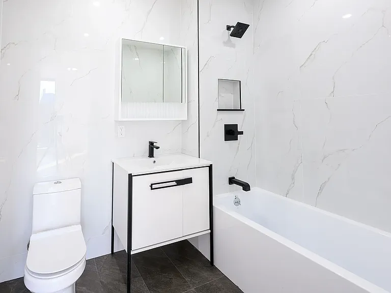 61 Metropolitan Ave #4B — Photo 7