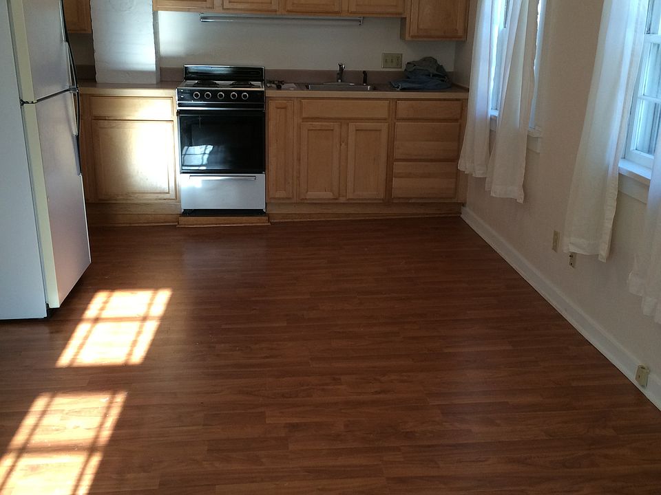 2nd image of 309 Chestnut St