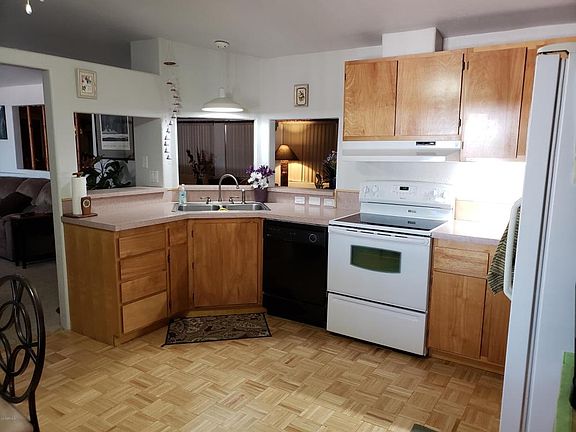 5th image of 3813 N Montana Ave