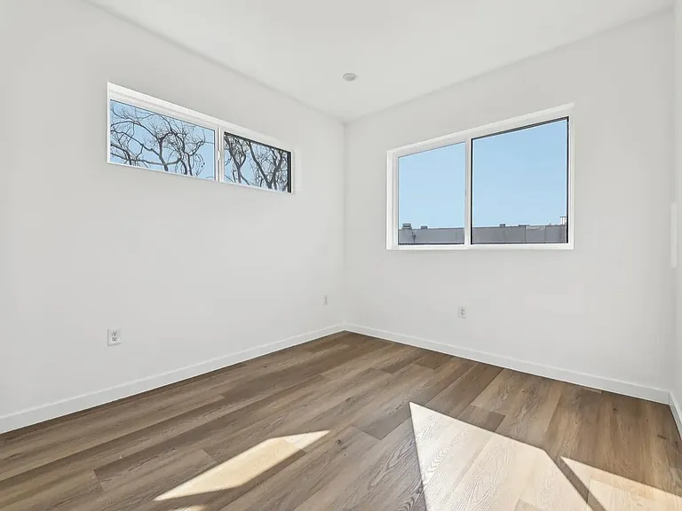 2919 S Burnside Ave #1 — Photo 20
