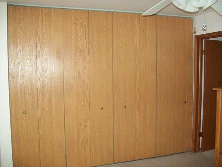 Wall-to-wall closets