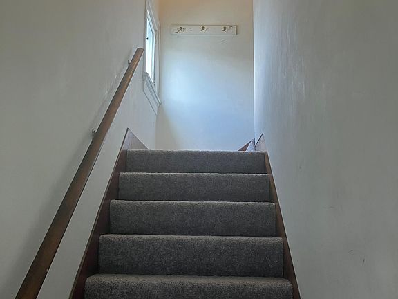 3rd image of 538 1/2 Watervliet Ave