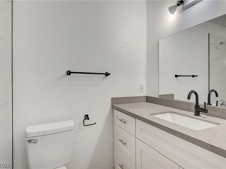 707 Honeybee Ct — Photo 22
