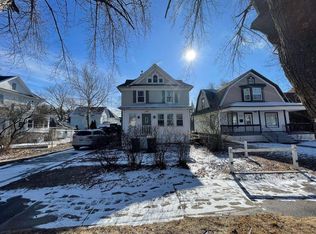 736 E Main St, Reedsburg, WI 53959