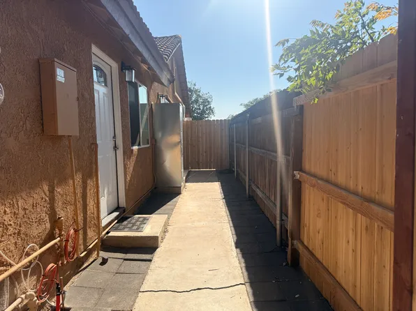 7023 Rutland Ave, Riverside, CA 92503