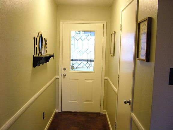 4th image of 1908 Bordeaux Ln