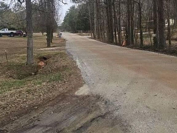 4th image of 125 Valley Rd