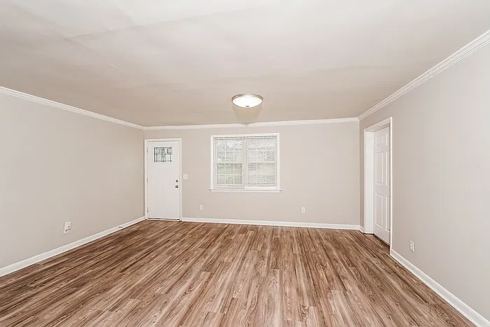 4 bed, 2.0 bath, 1344 sqft, $1,445 — Photo 3
