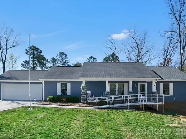 104 Stonewood Estates Dr, Cherryville, NC 28021