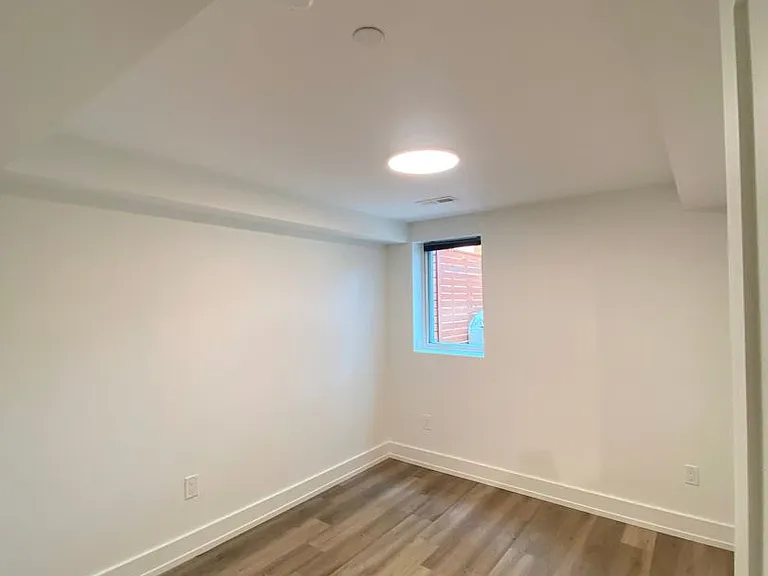 1353 Taylor St NW #B — Photo 11