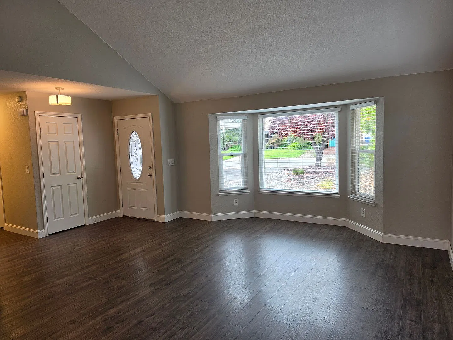 Crossoak Way 8313 — Photo 3