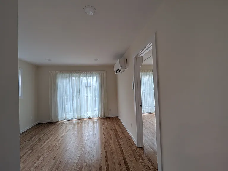 55B S Main St — Photo 11