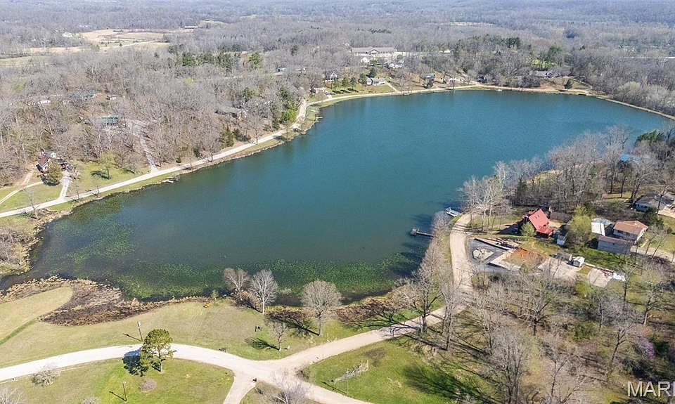1st image of 685 Radcliff Ln