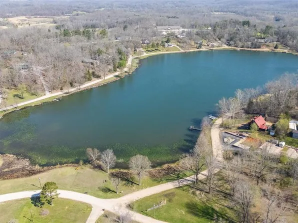 685 Radcliff Ln, Poplar Bluff, MO 63901