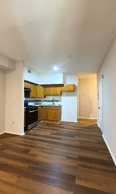 1st image of 4215 W Girard Ave