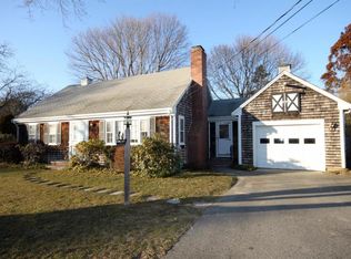 92 Mariners Ln, Falmouth, MA 02540