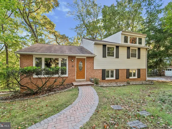 679 Crestwood Rd, Wayne, PA 19087