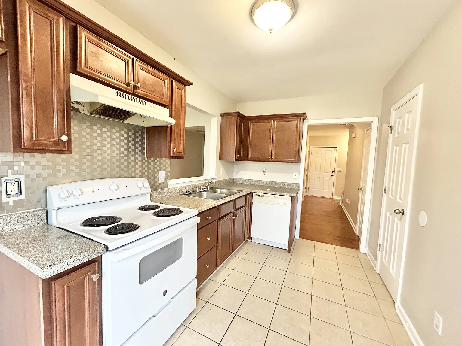 829 Store House Court A - A — Photo 4