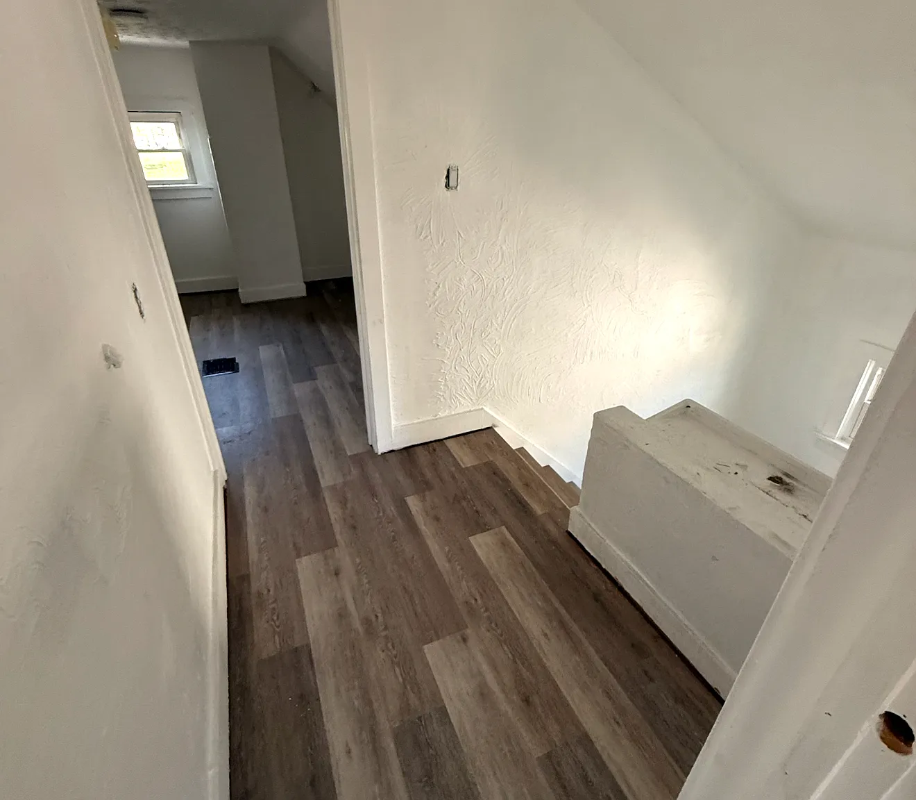 6 bed, 1760 sqft, $1,695 — Photo 4