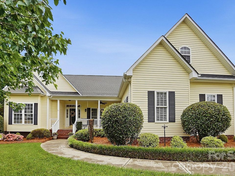 1st image of 258 Glenwood Dr