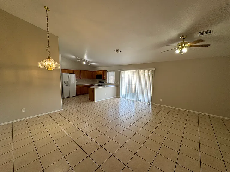 13303 W Desert Rock Dr — Photo 2