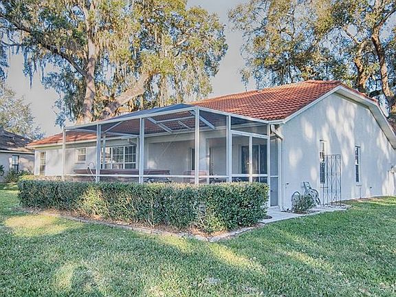5th image of 6913 N Lake Dr