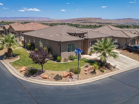 2nd image of 576 N Sun Rock Way