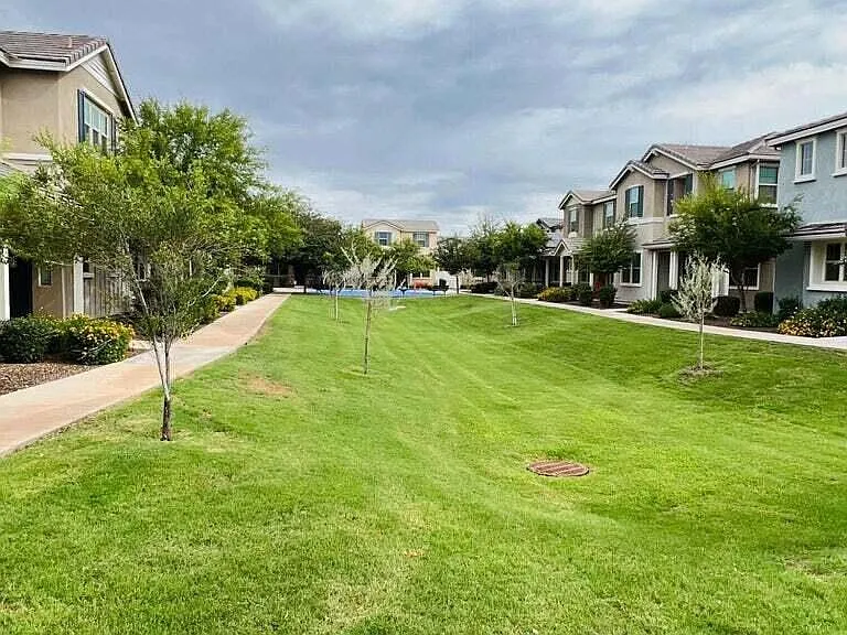 3836 E Stiles Ln — Photo 13