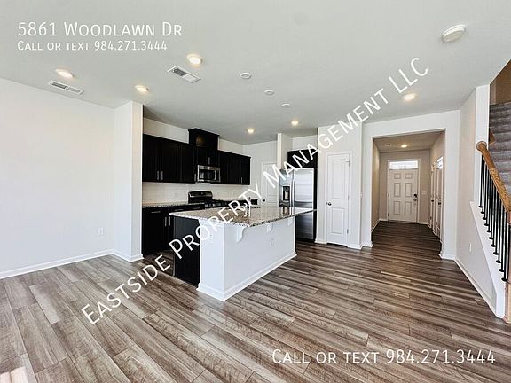 2nd image of 5861 Woodlawn Dr