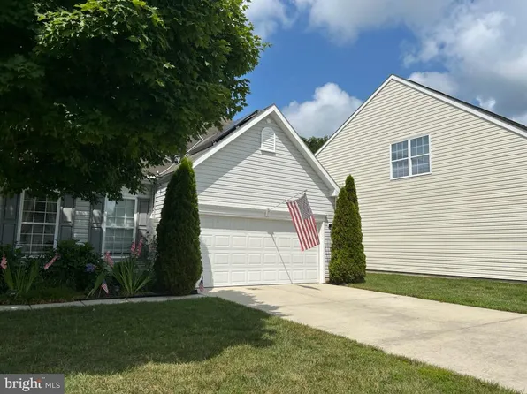 9168 Clubhouse Dr, Delmar, MD 21875