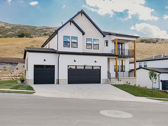 3rd image of 5948 N Canyon Rim Rd #617