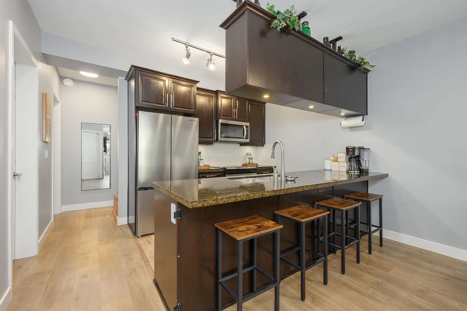 11887 Burnett St #115 photo 1