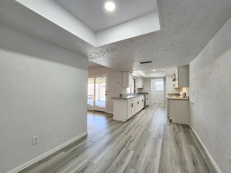 4813 Nash Dr — Photo 9