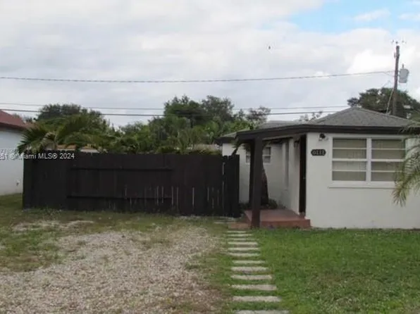 6111 SW 39th St, Miramar, FL 33023